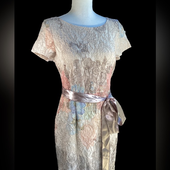 Adrianna Papell Jacquard Column Gown. S3 - Picture 3 of 17
